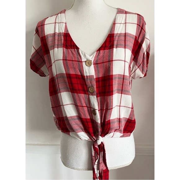 Universal Thread • Red White Plaid Tie Blouse - Picture 2 of 6